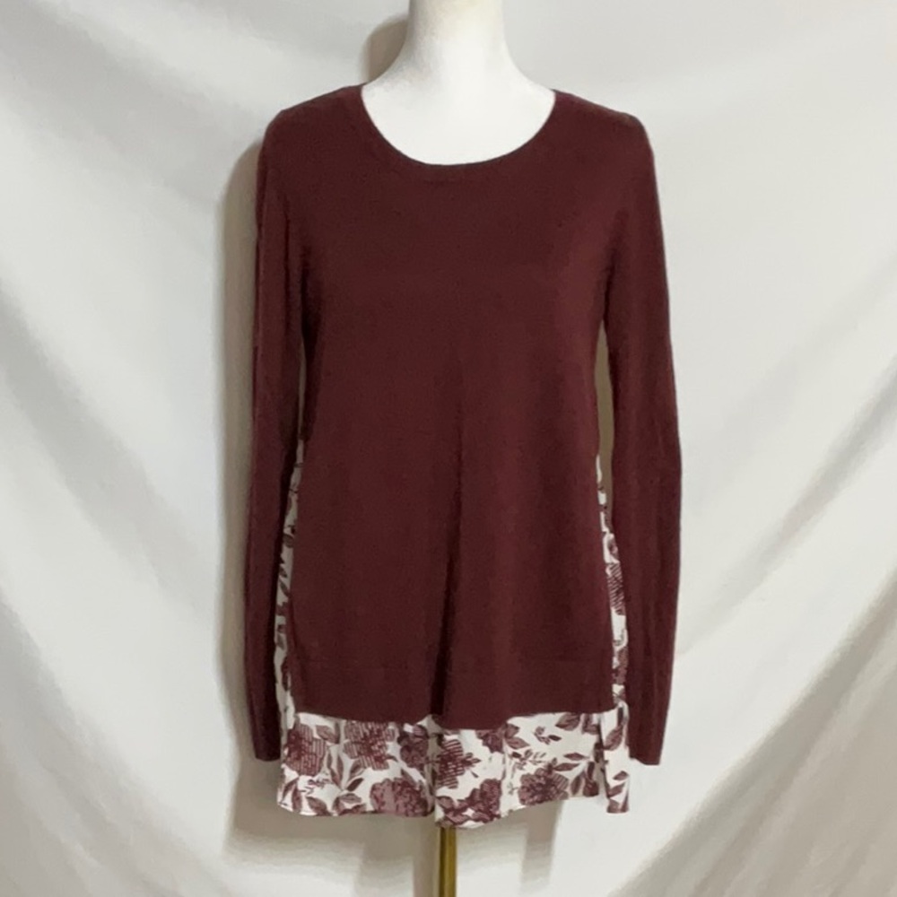 Ann Taylor Crew Neck Sweaters in Burgundy and White